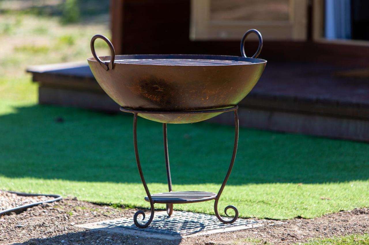 The Woolpack Glamping Hotel Maidstone Bagian luar foto