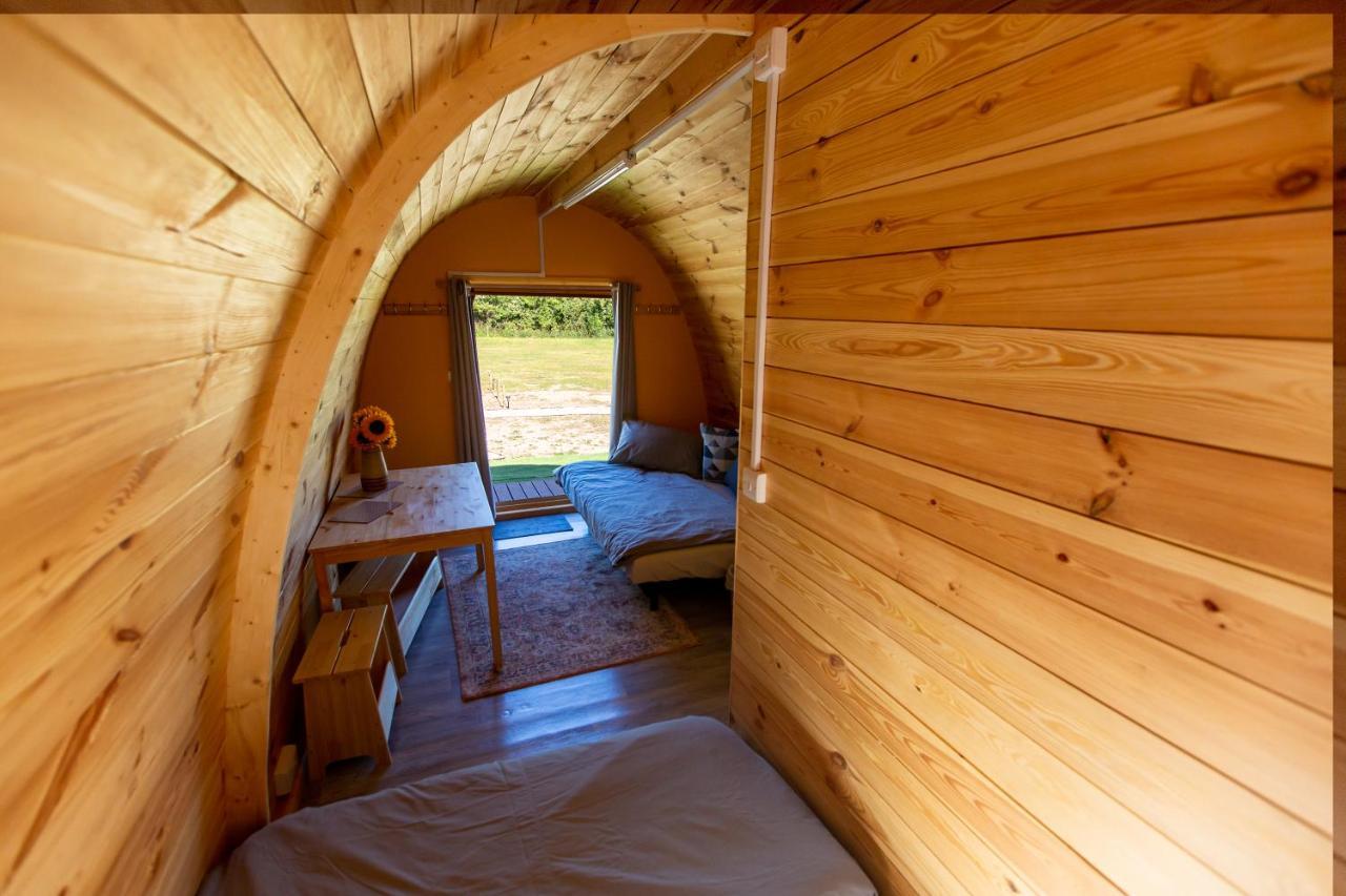 The Woolpack Glamping Hotel Maidstone Bagian luar foto